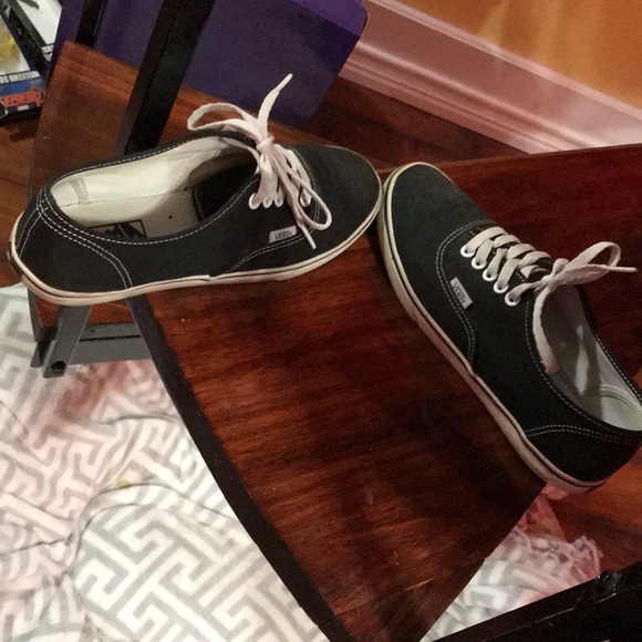 Classic Vans - Picture 3 of 4